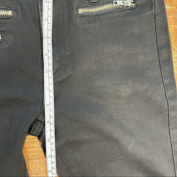 J Brand Alana Black Zipper Pocket Jeans - Picture 11 of 16